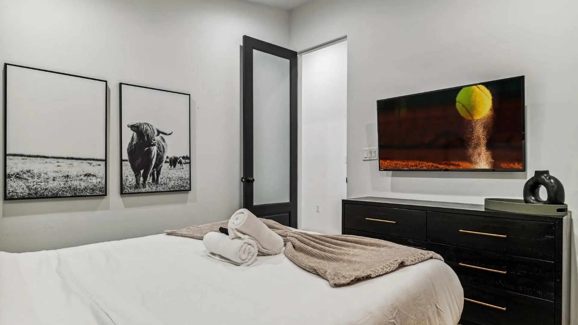 Villa Modern Industrial-Near Old Town Scottsdale