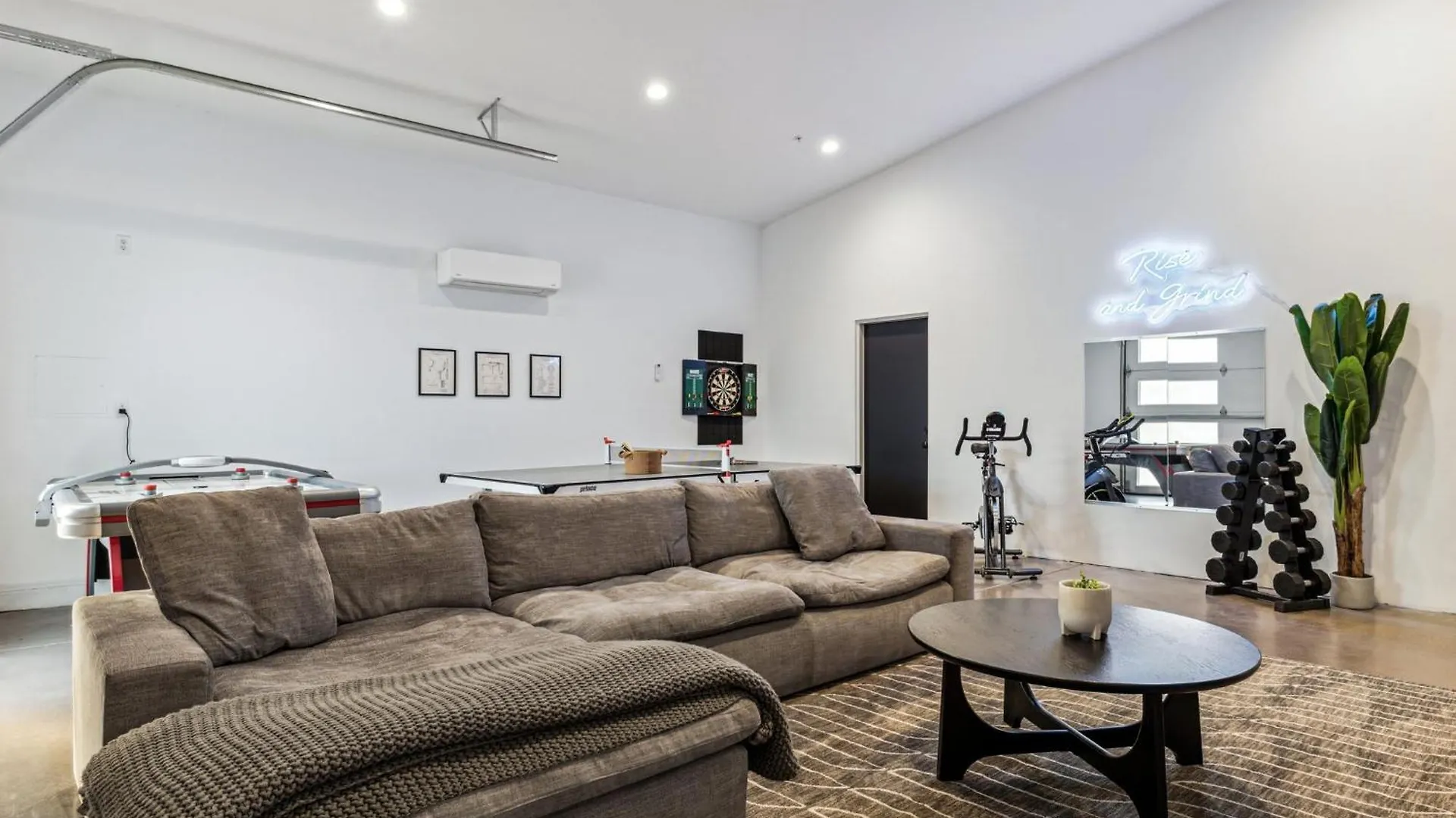 Villa Modern Industrial-Near Old Town Scottsdale