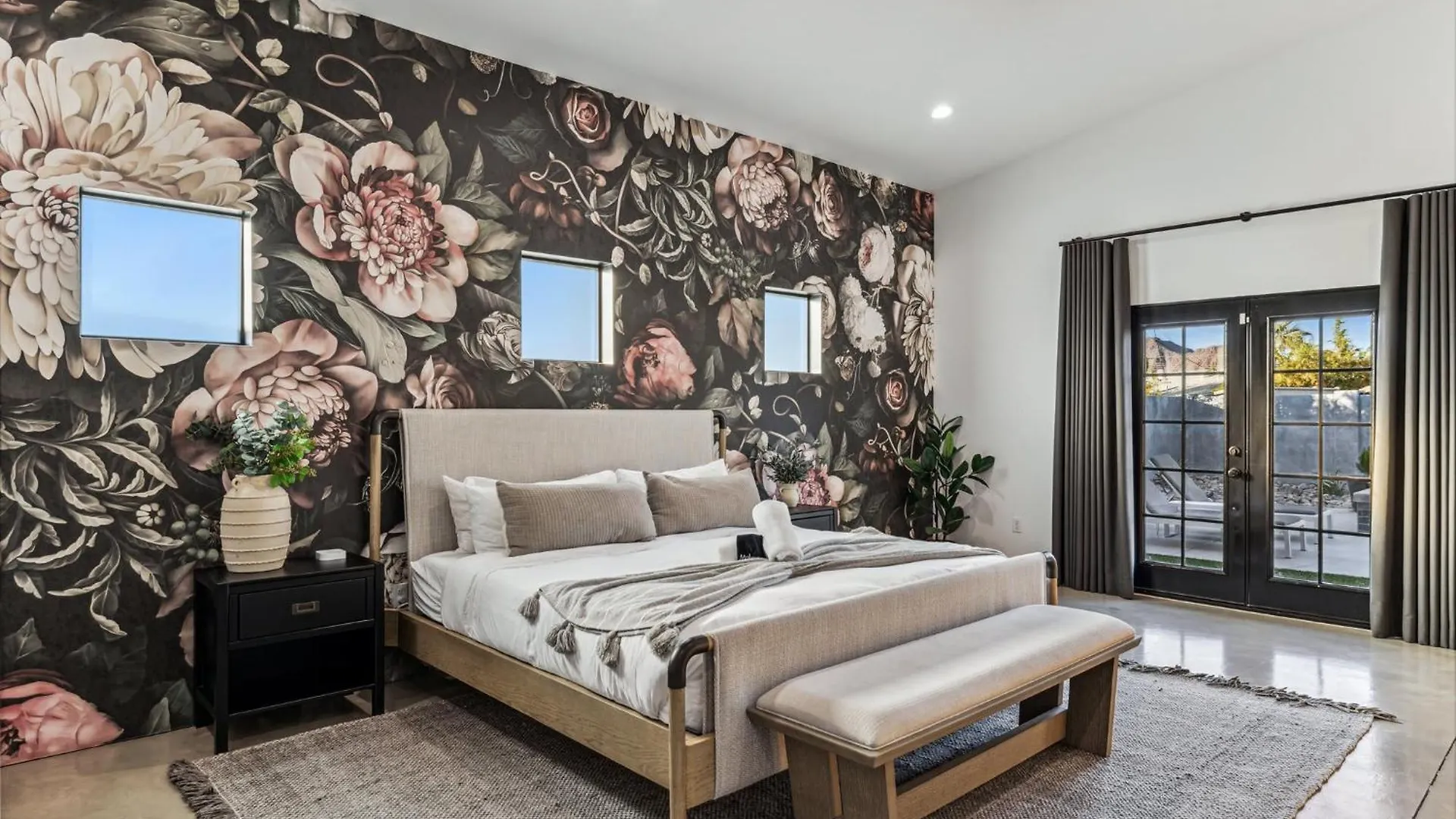 Villa Modern Industrial-Near Old Town Scottsdale